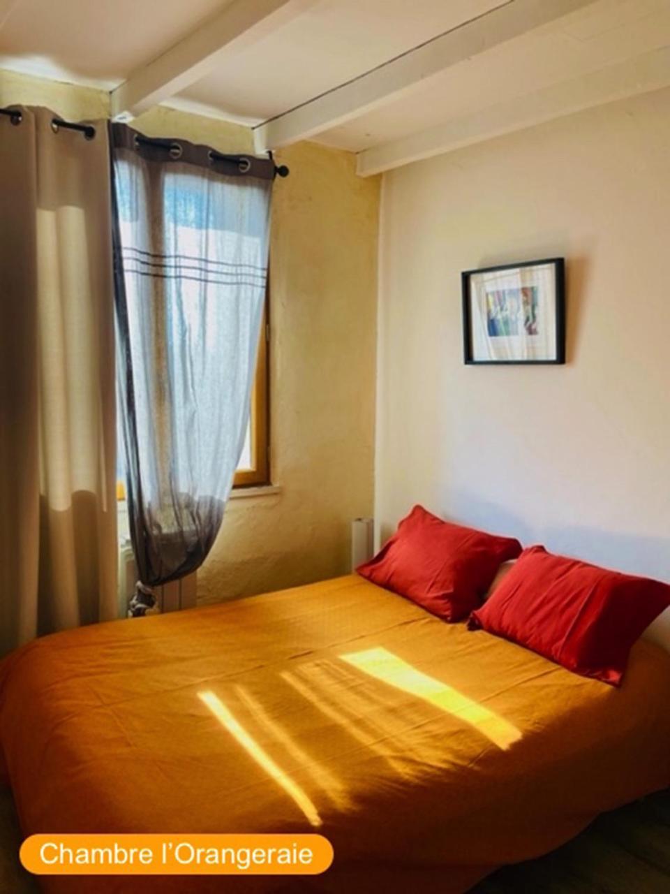 Hotel La Maison Bliss Piolenc Esterno foto